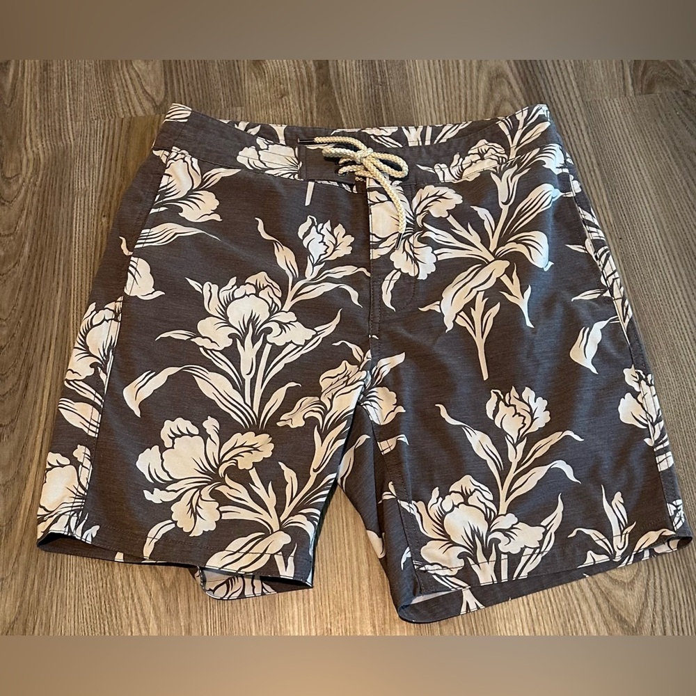 Faherty Gray Floral Swim Board Shorts Swim Trunks 7” Inseam Mens size 30
